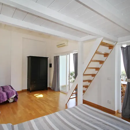 Apartment La Gabbianella E Il Gatto
